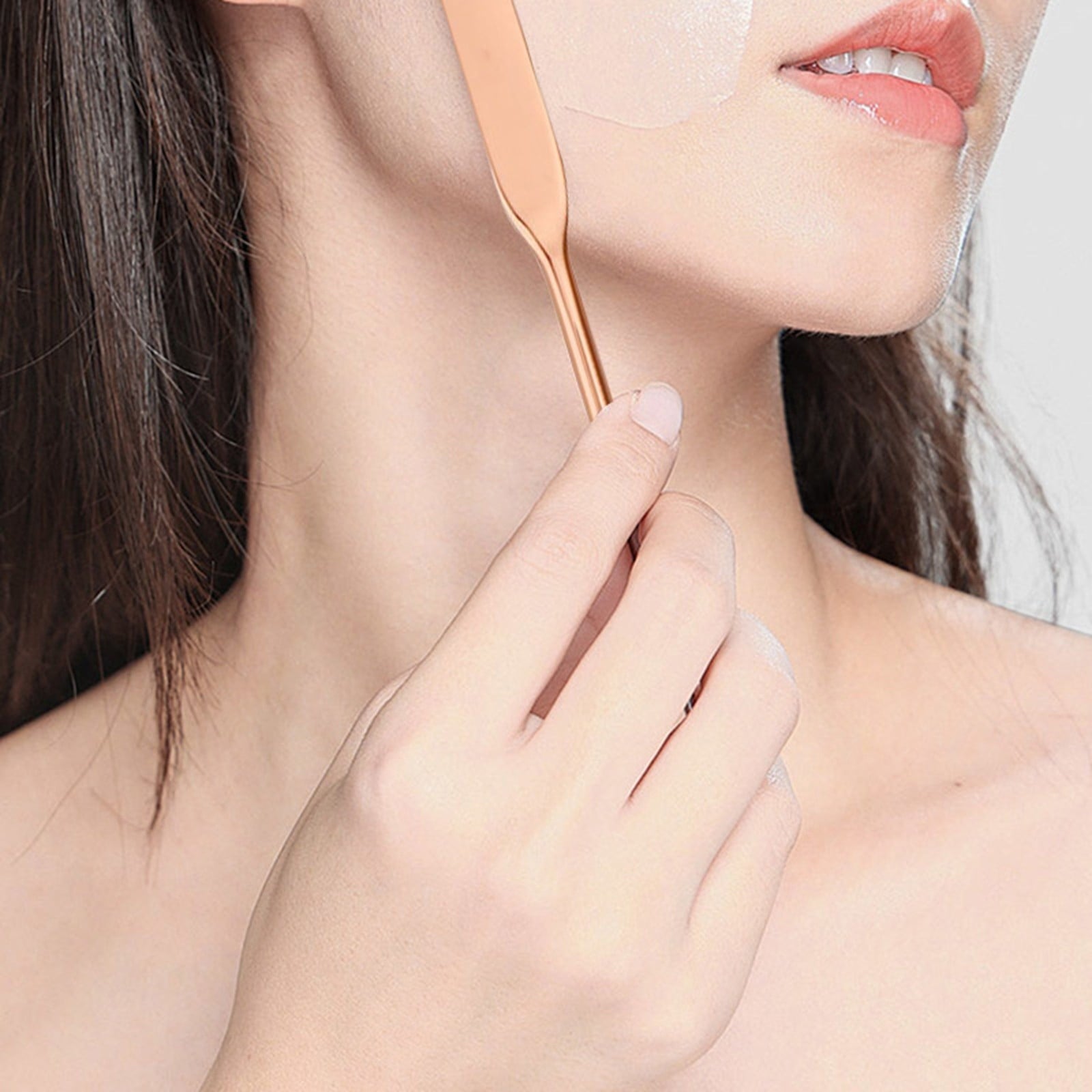 Makeup Spatula Tool for Foundation Application Beauty Instrument for All Skin Types